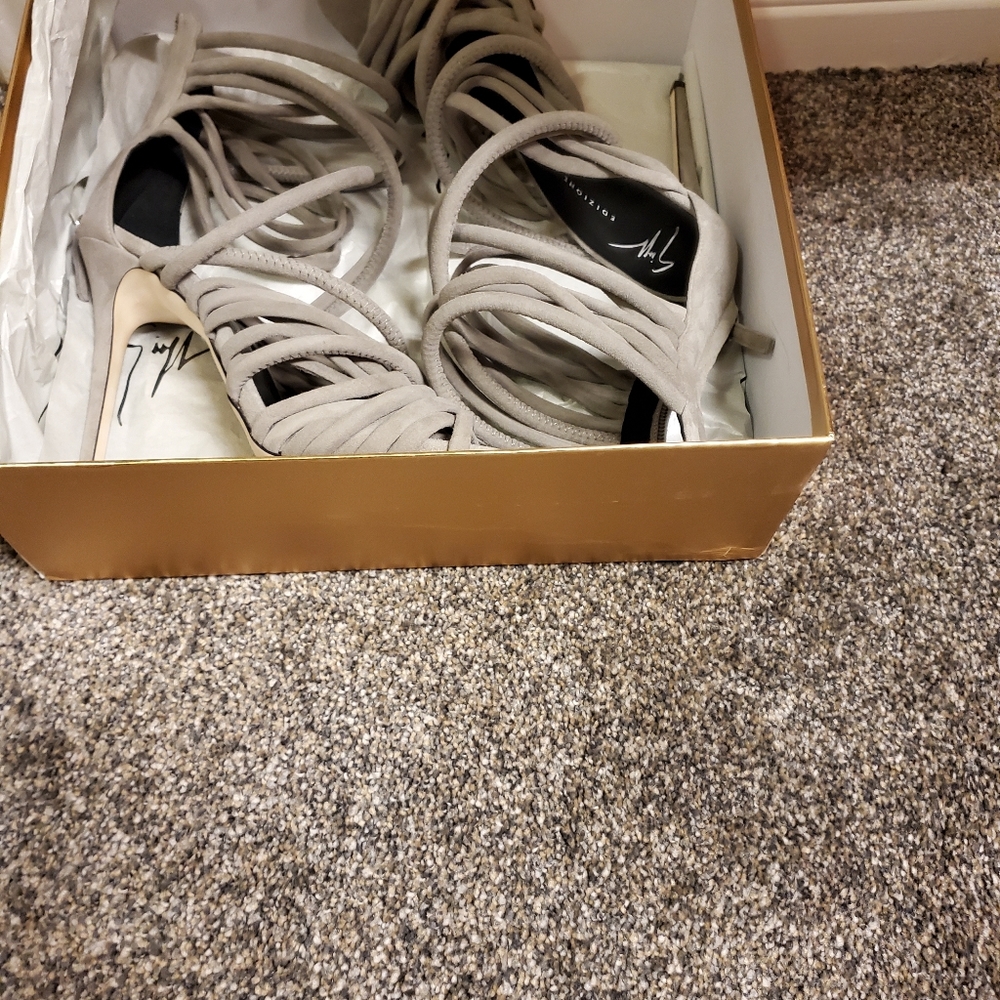 Shoes - Picture 11 of 16